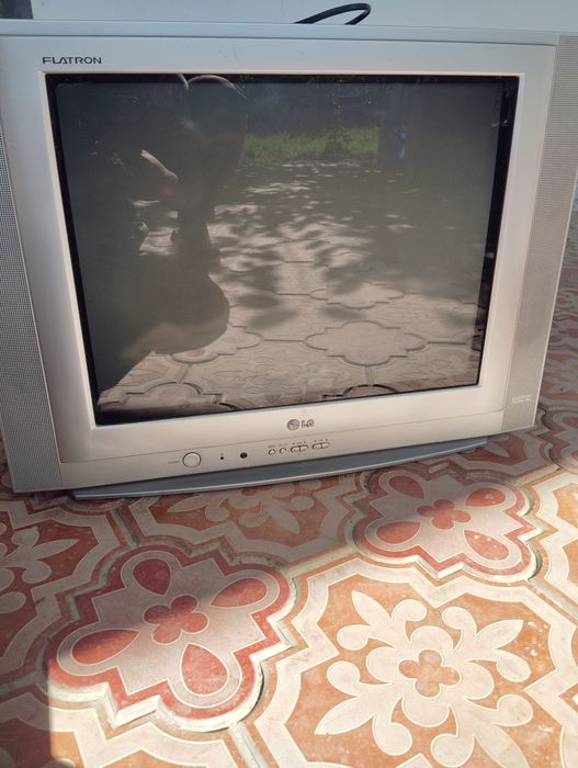 Televizor lg yahshi holatda