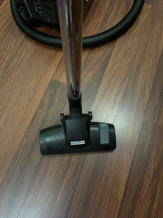 Aspirator Kärcher DS 6 – filtrare prin apă, 650W, stare bună