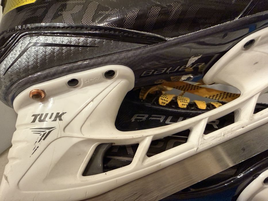 Кънки за лед Bauer Supreme 3S