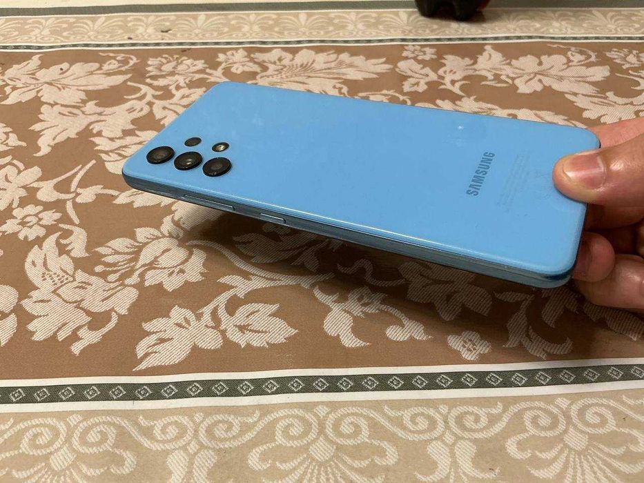 Samsung A32 blue