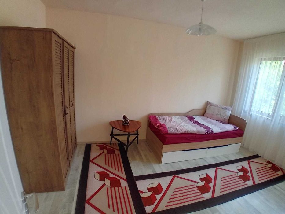 Дава се под наем Тристаен апартамент в Пловдив, Кършияка - 95 кв.м за 350 € - Снимка #7