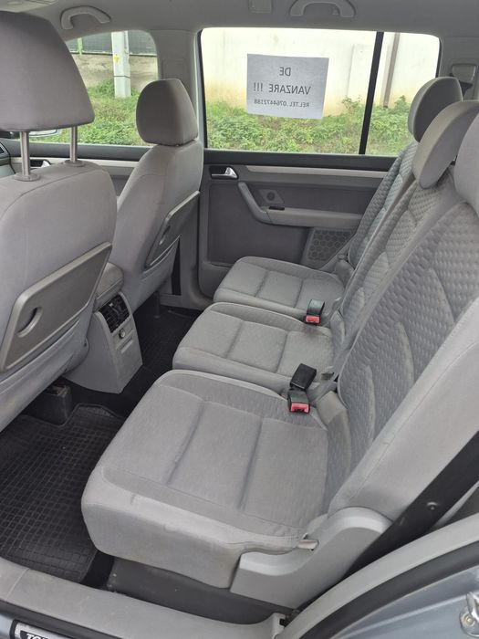 Vând Volkswagen Touran 2.0 TDI