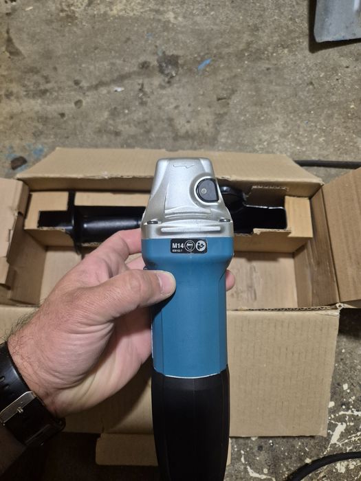 Polizor unghiular(flex) Makita