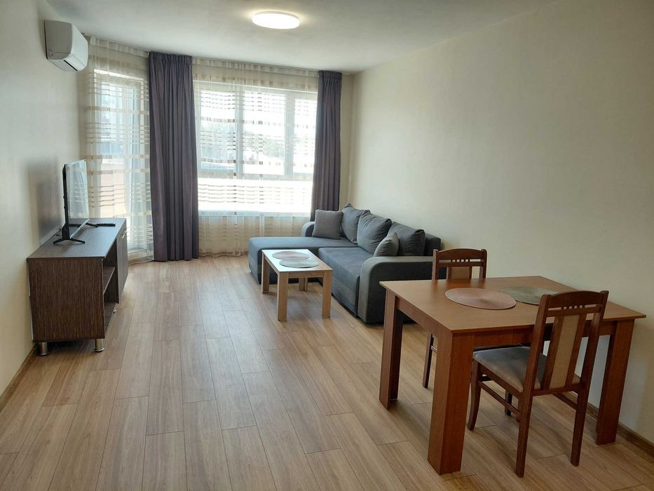 Дава се под наем Двустаен апартамент в Пловдив, Остромила - 66 кв.м за 459 € - Снимка #1