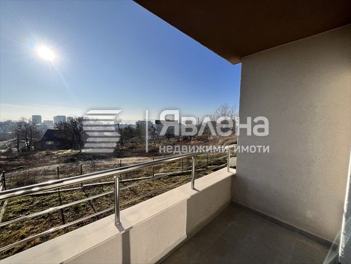 Продава се Тристаен апартамент в Варна, Изгрев - 85 кв.м за 2648 €/кв.м - Снимка #3