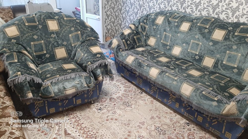Диван и два кресла
