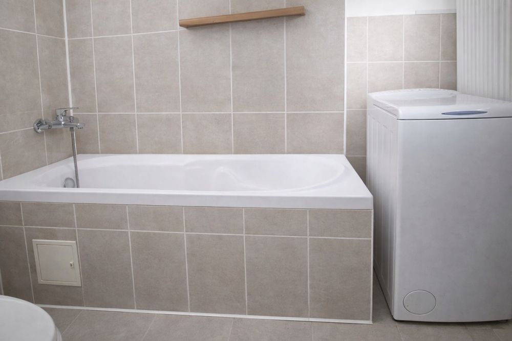 Garsoniera/Spatiu comercial/Cabinet/Salon/Birou Drumul Taberei cu intrare proprie