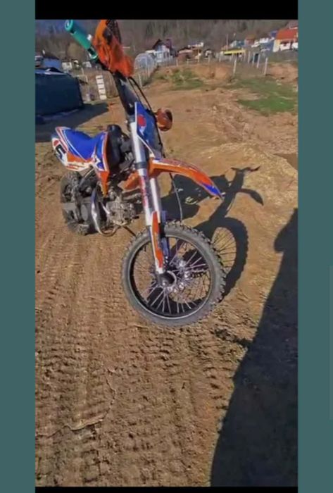 Cross RFZ 125 CC
