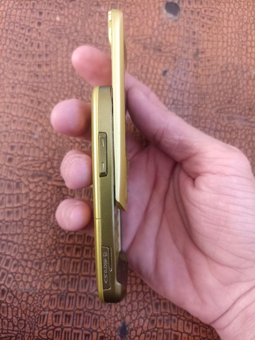 Samsung e250i легенда 2000-х