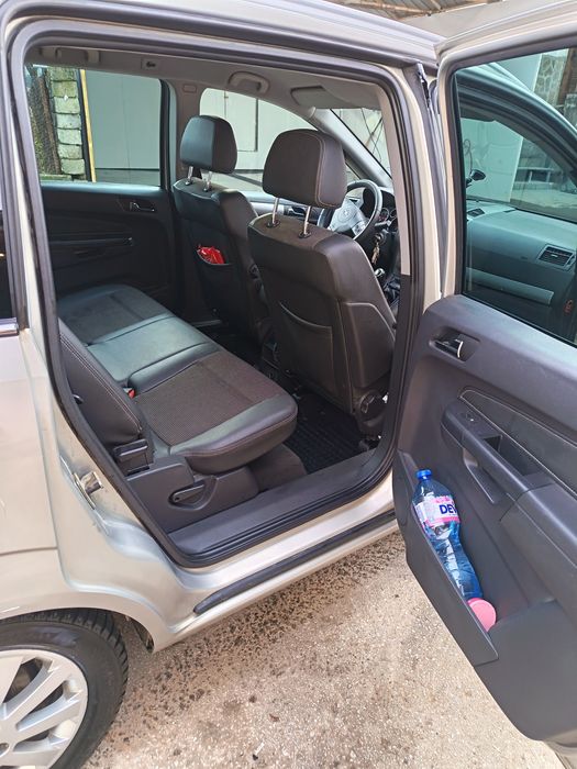 Опел зафира 1.8i газ бензин