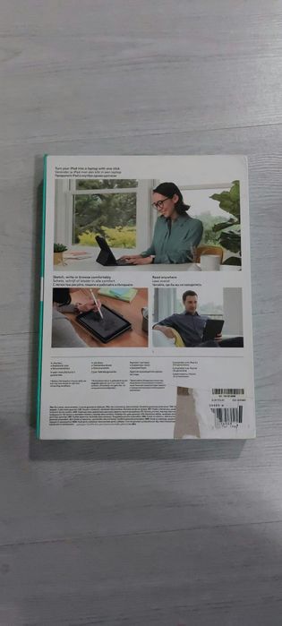 Калъф с клавиатура Logitech Slim Folio за iPad Air (3-то поколение)