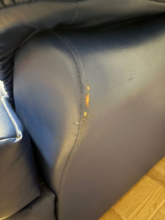 Vand fotoliu albastru extrem de confortabil