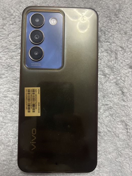 Продам Vivo Y100