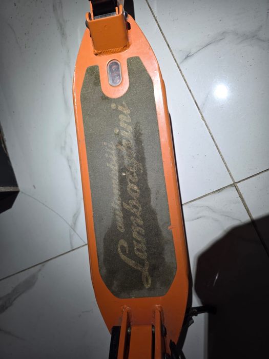 Продам самокат Lamborghini