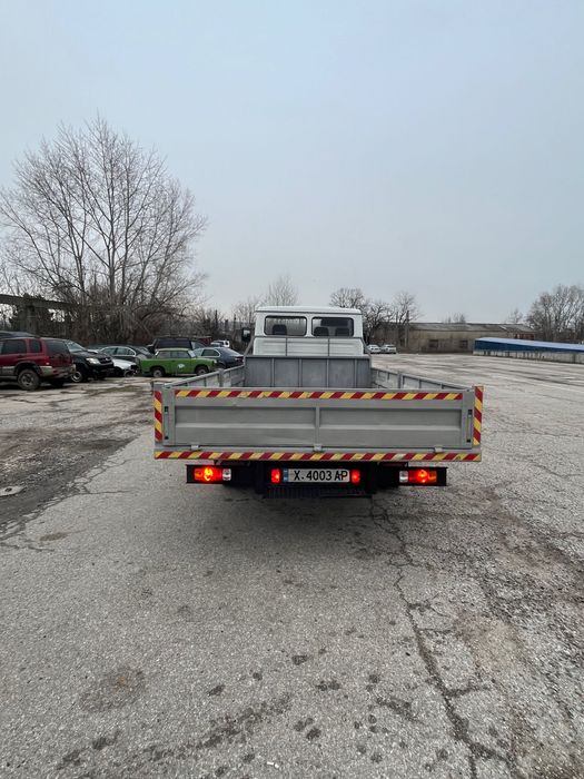 Mercedes 609 Бордово