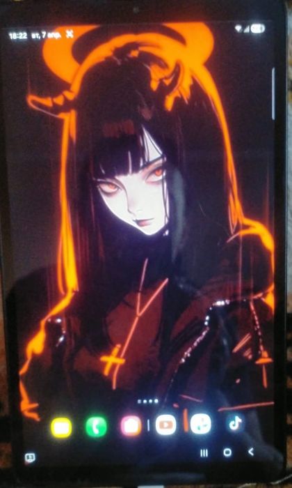 Продам планшет в отличном состояние