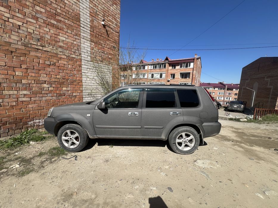 Продам Ниссан хтрейл т30 2004