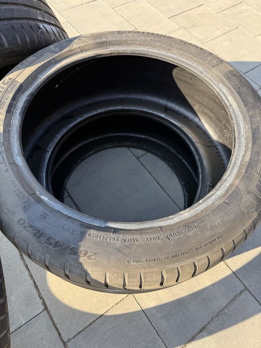 Cauciucuri r20 in stare buna