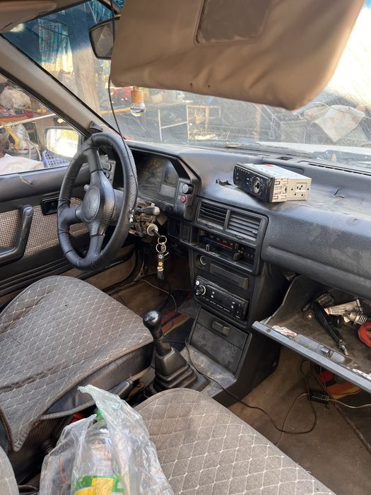 Мазда 323 по цене договоримся