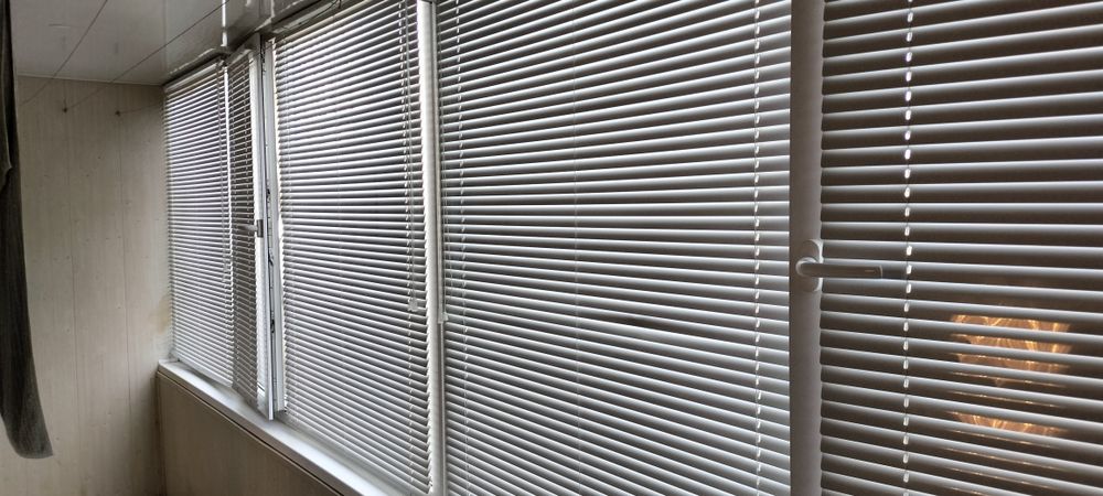 Продам жалюзи горизонтальные