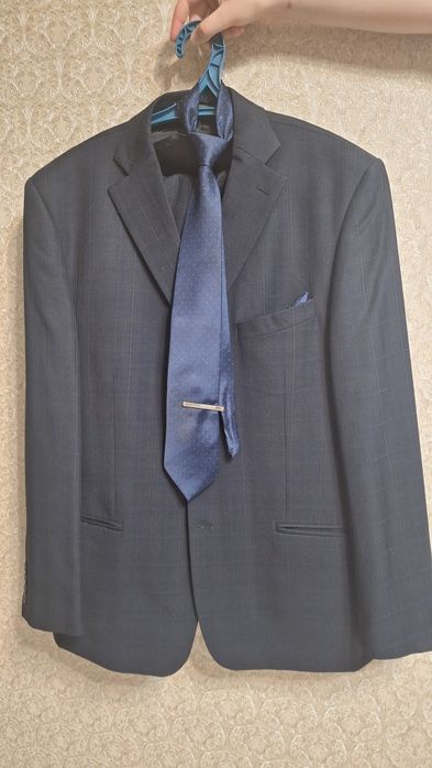 Костюм в отличном состоянии