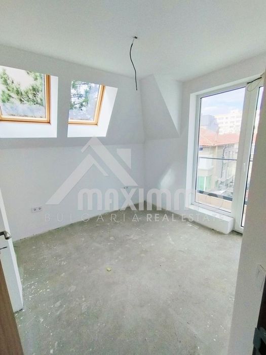Продава се Четиристаен апартамент в Варна, Левски - 117 кв.м за 1872 €/кв.м - Снимка #5