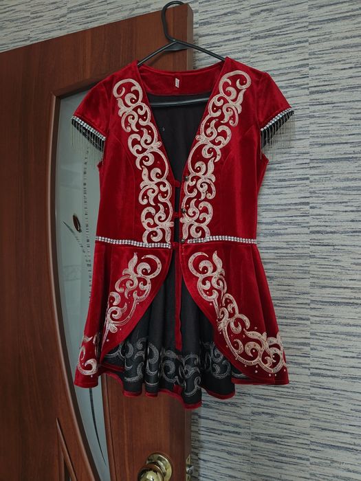 Женские вещи ,платья