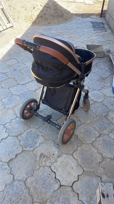 Каляска сатылады срочно