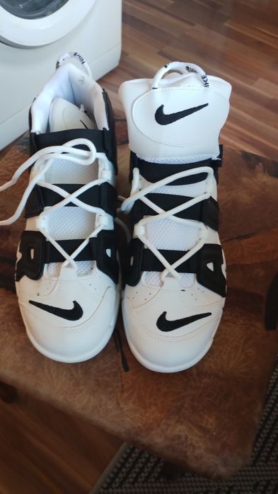 Продавам  кецове Nike 43 номер.