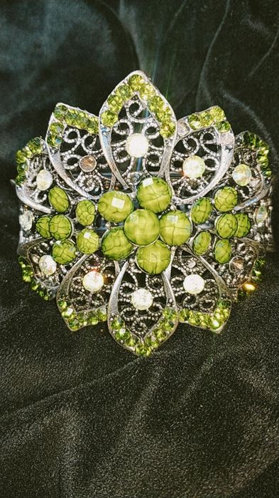 Продам очень красивые браслеты