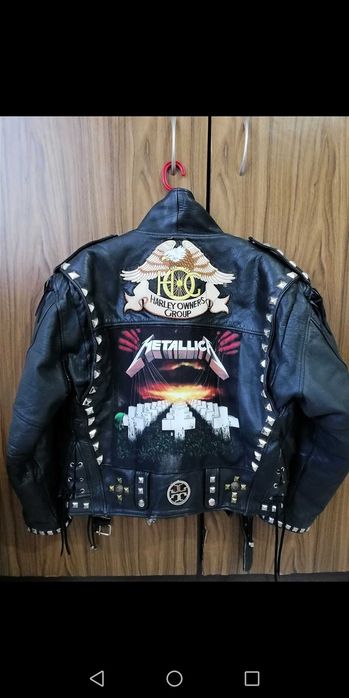 Кожено яке с нашивки