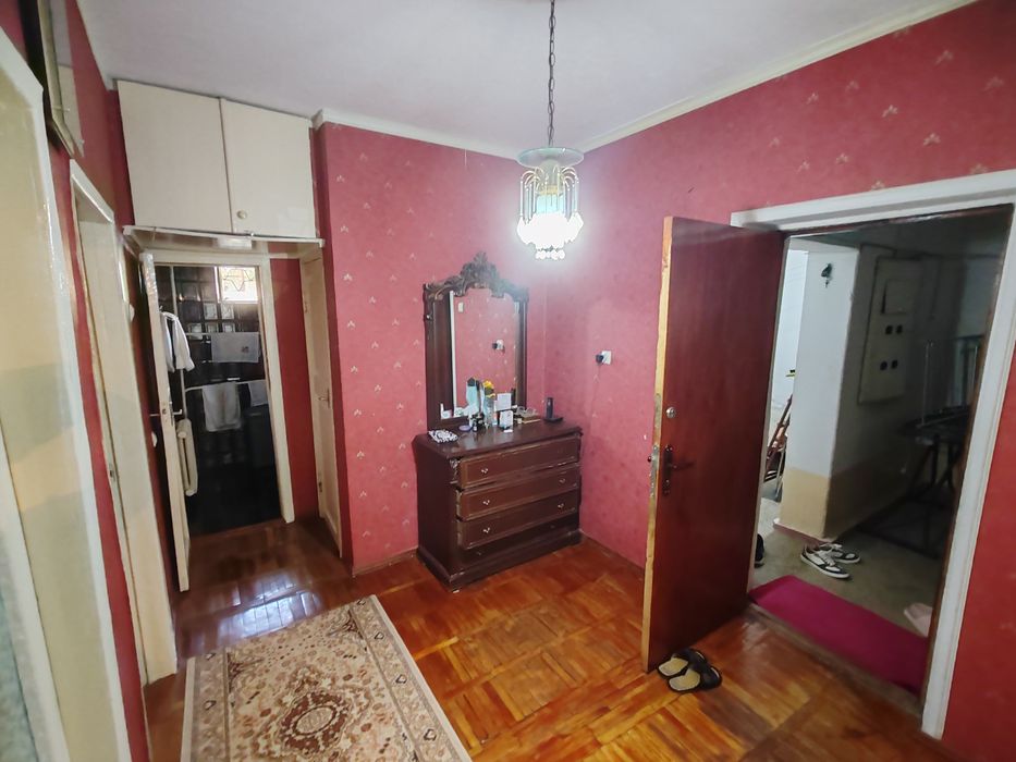 4/1/5 Дархан Спецплан 120кв. 2 сан узла. Парковка. Под офис салон. Сво