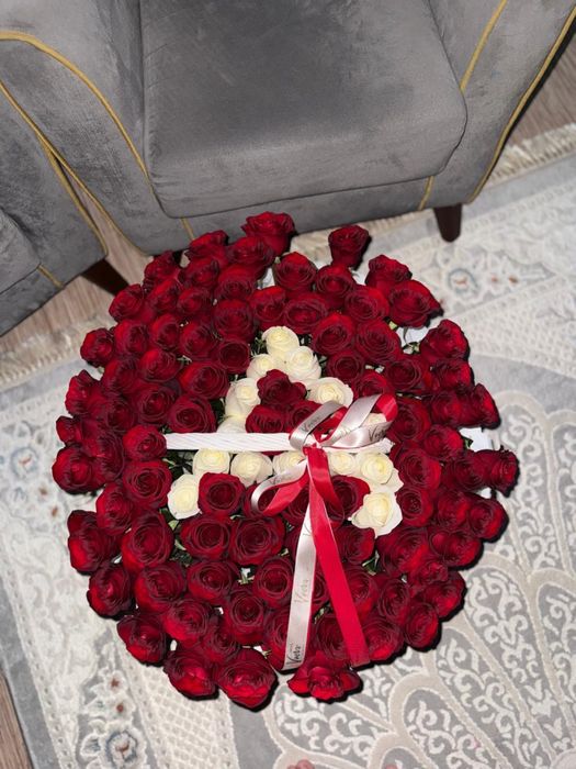 Продам цветы 101 розу