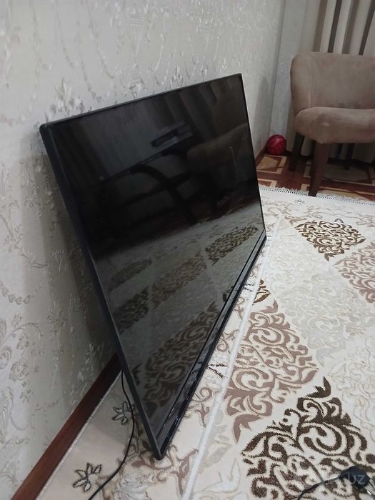 Telvizor 50 lik holati yaxshi