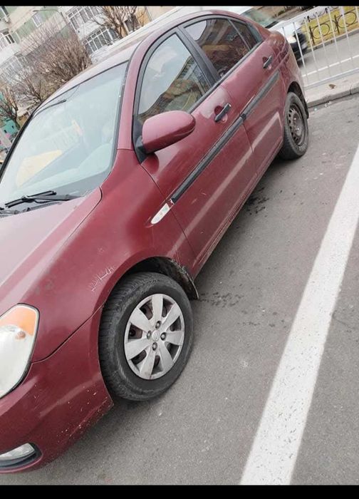 Dezmembrez hyundai accent III 1,4 benzina