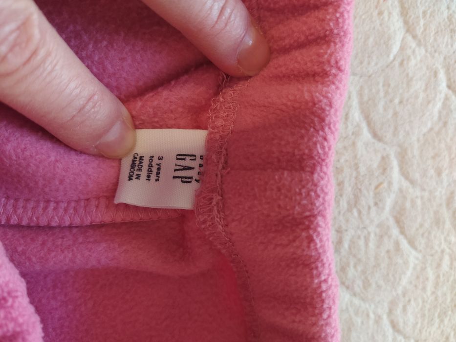 Розов панталон за момиче Gap