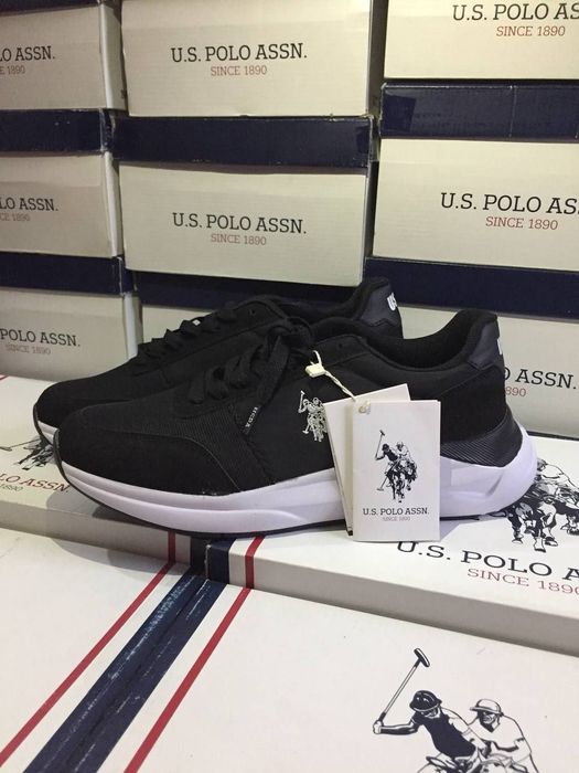 Продается кроссовки