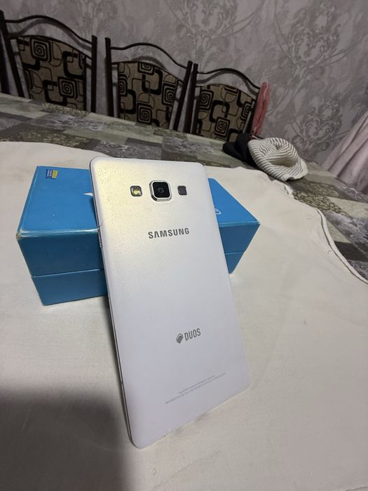 Samsung A7 yaxshi xolatda В хорошем састояние