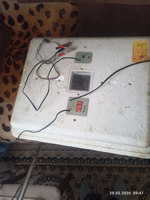 Продам инкубатор БУ