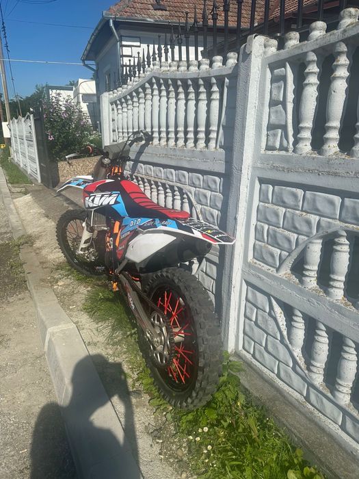 Se vinde ktm sx 125