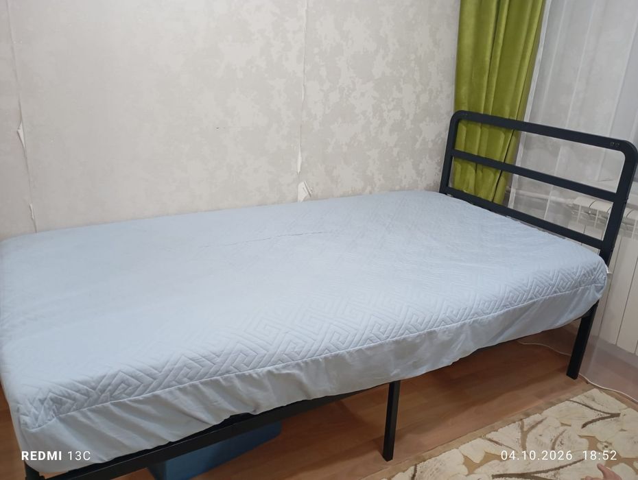Кровать продам срочно
