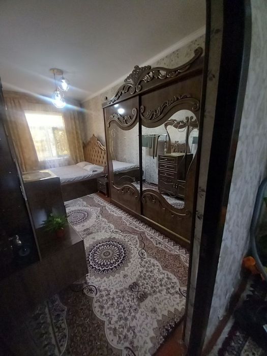 Срочна 2/2да 2 хонали уй сотилади !