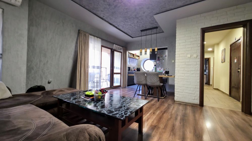 Продава се луксозен 4-стаен апартамент, ново строителство,в жк. Изток, гр. Перник