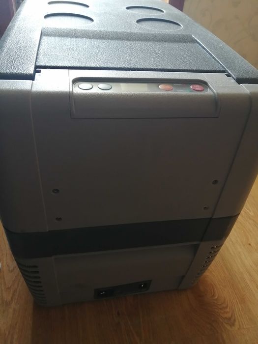 Автомобильный холодильник