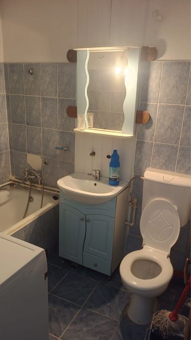 Inchiriez garsoniera