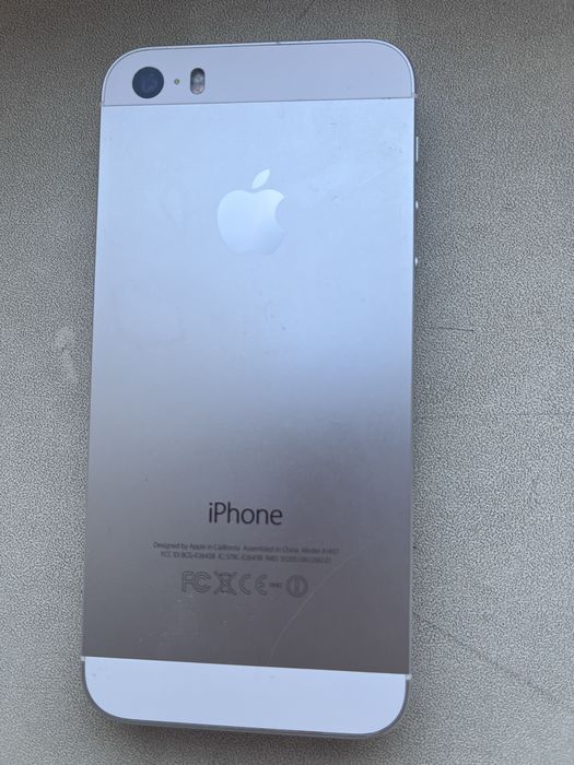 Iphone 5s телефон