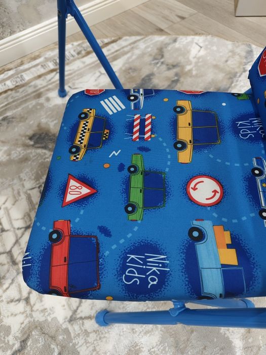 Продам детский стол и стульчик