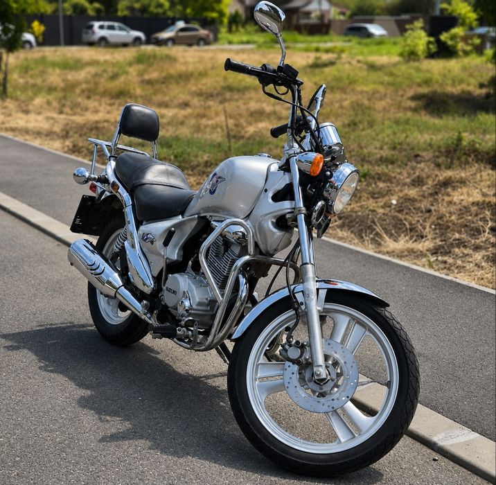 Motocicleta Daelim 125cm³