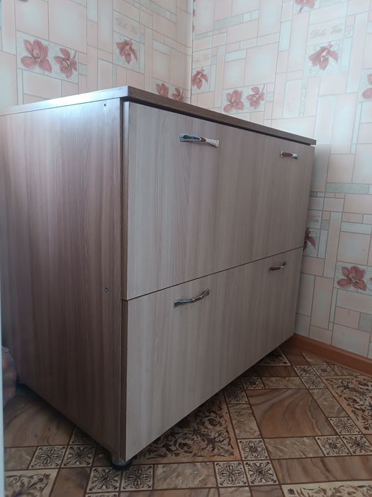 Продам мебель  в прихожую