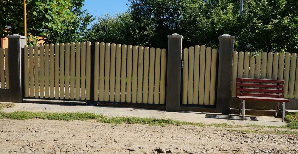 Garduri si porti stil jaluzea, sipca metalica, tabla cutata